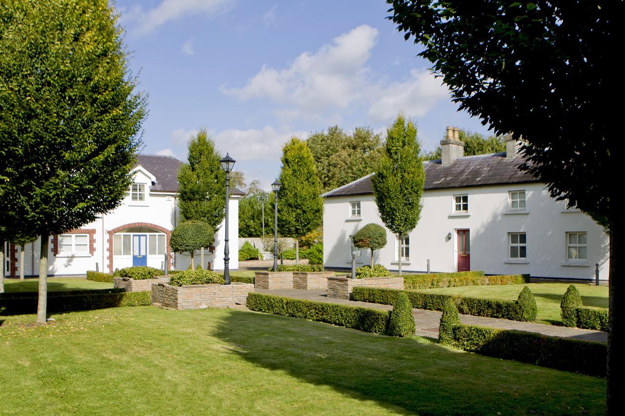 Moyvalley Hotel Self Catering Cottages Екстер'єр фото