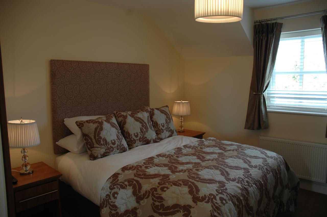 Moyvalley Hotel Self Catering Cottages Екстер'єр фото