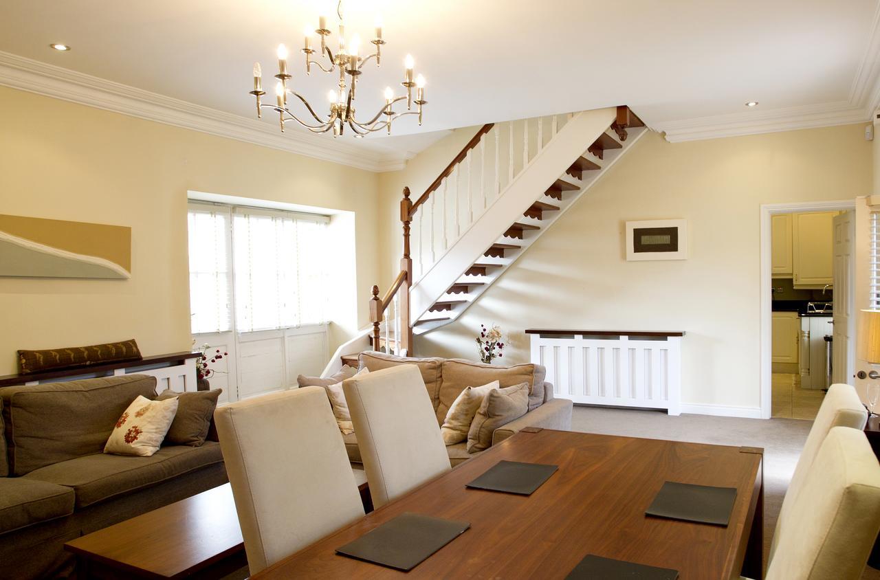 Moyvalley Hotel Self Catering Cottages Екстер'єр фото
