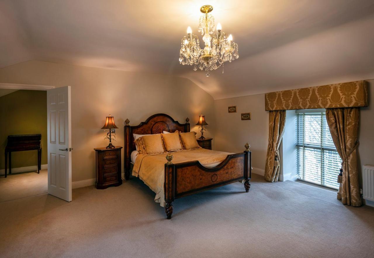 Moyvalley Hotel Self Catering Cottages Екстер'єр фото